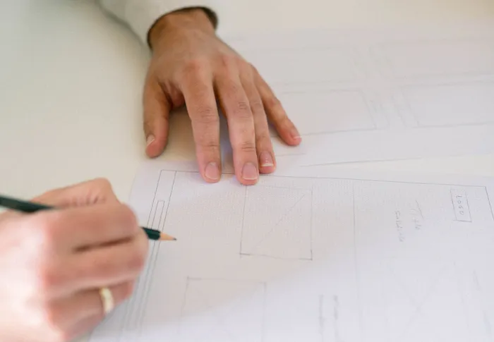 Σχεδιασμός wireframe στο χαρτί